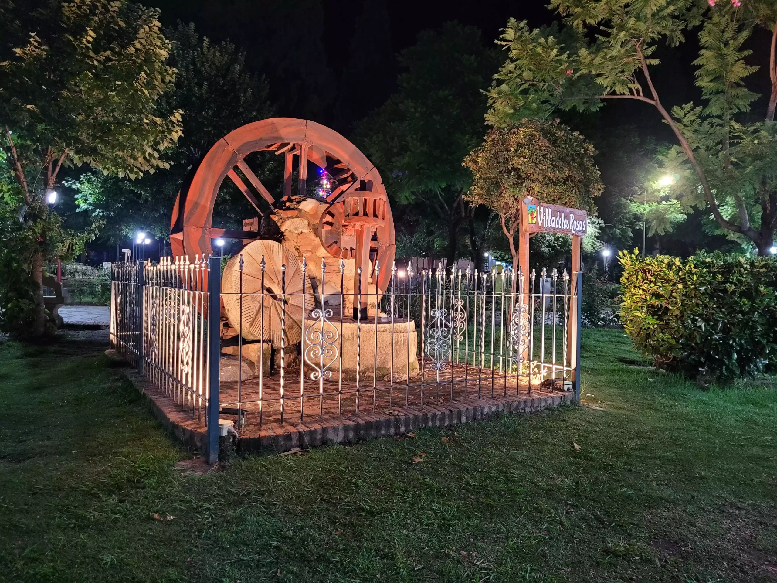 Plaza Villa de Las Rosas